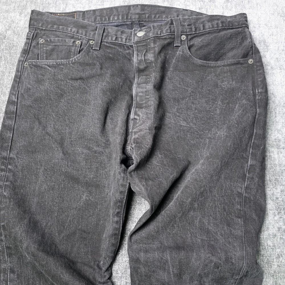 Black Levis 501 Men 38x32 Straight Leg Medium Wash Denim Button Down Fly Jeans